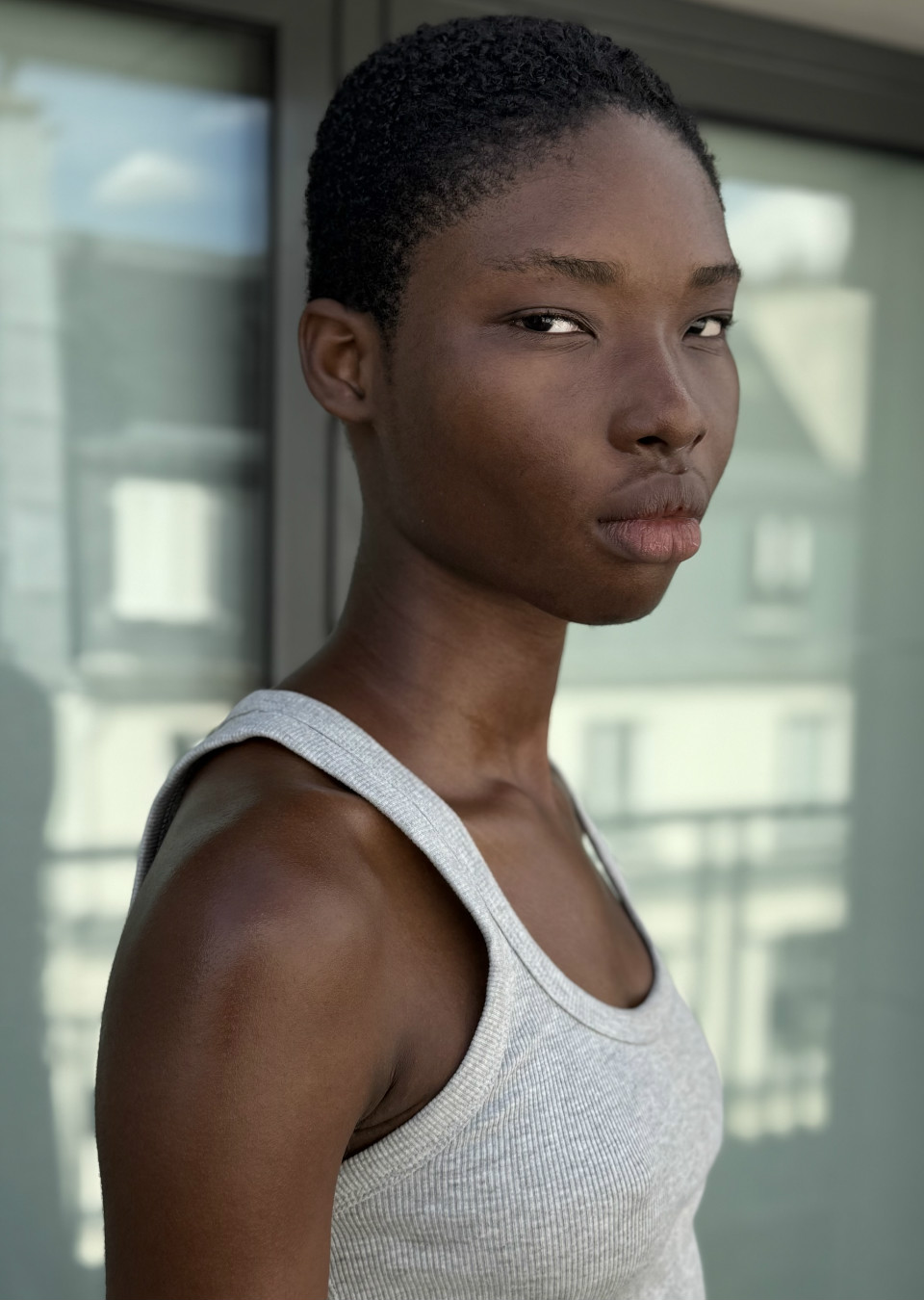 ELLA Amirize