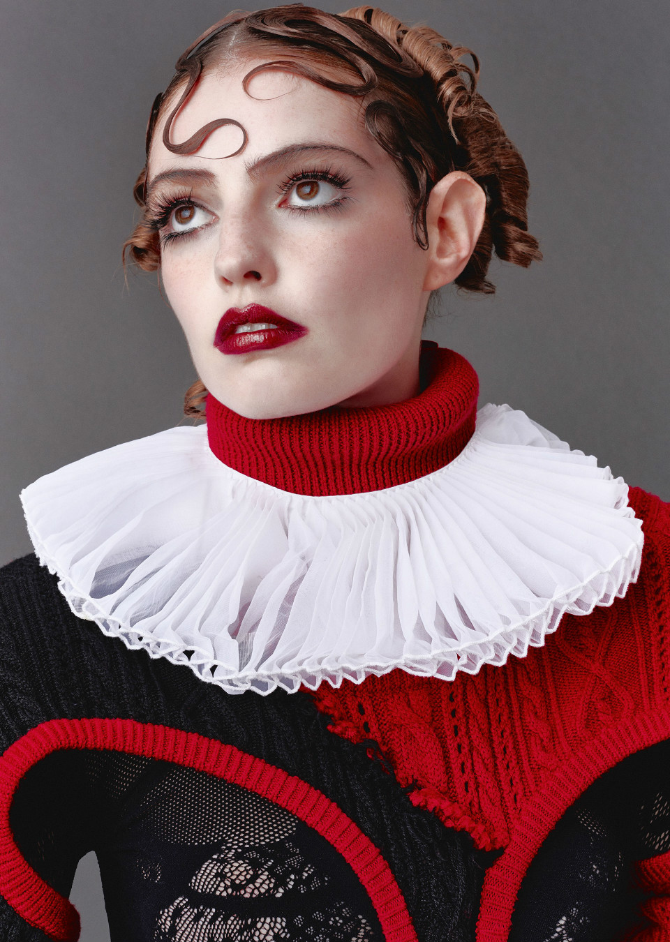 MIA HARCOURT